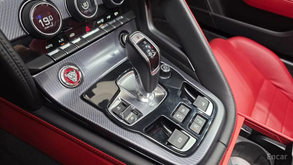 Jaguar F-TYPE