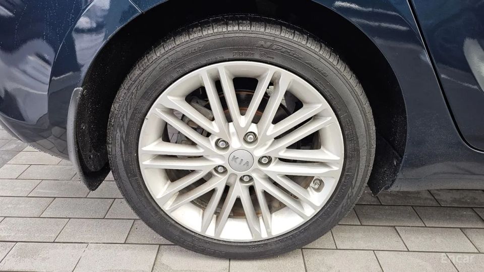 Kia Carens
