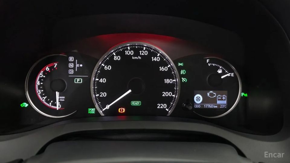 Lexus CT200h