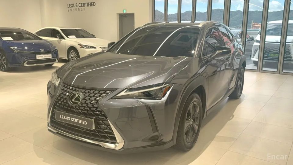 Lexus UX