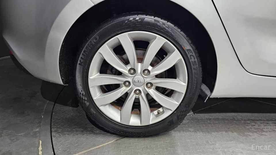 Kia Carens