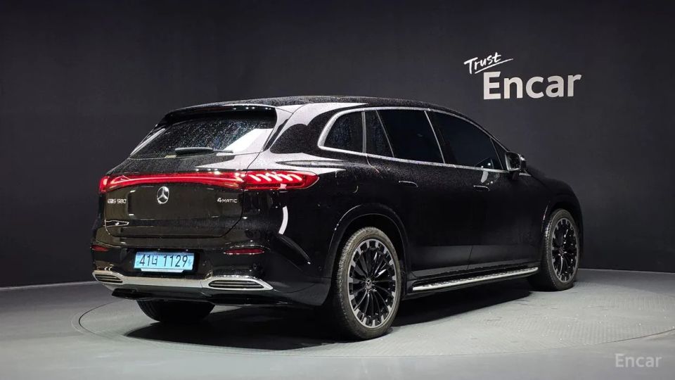 Mercedes-Benz EQS
