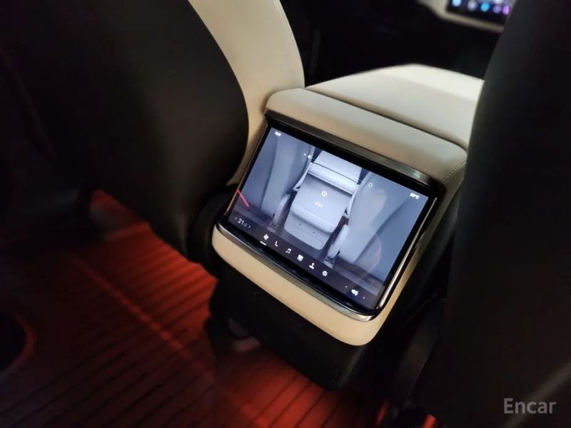 Tesla model-x