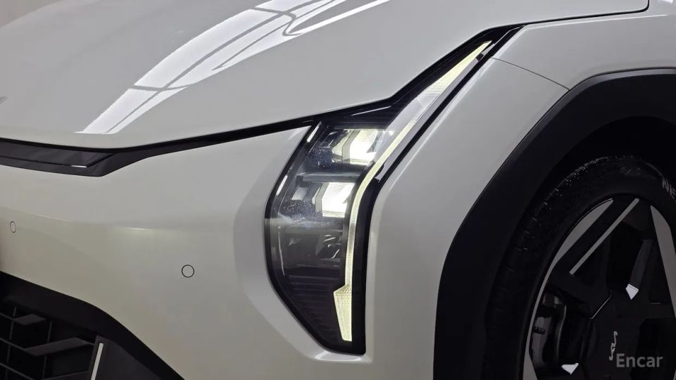 Kia EV4