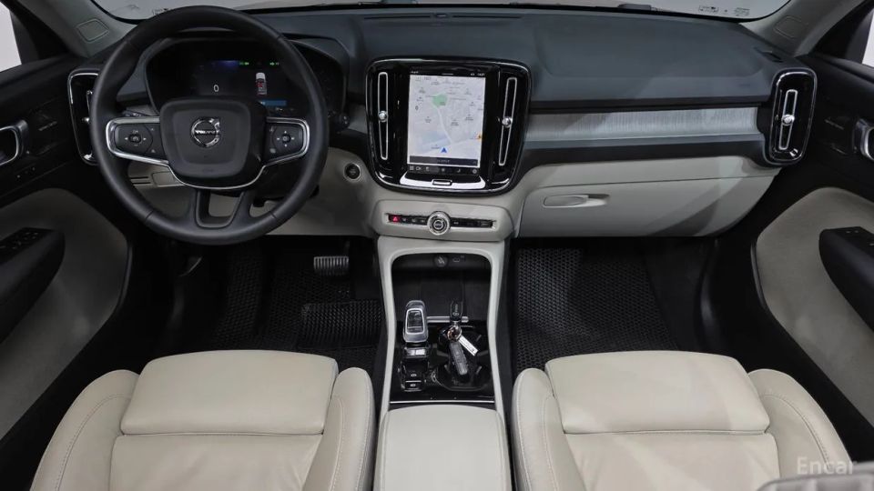 Volvo XC40
