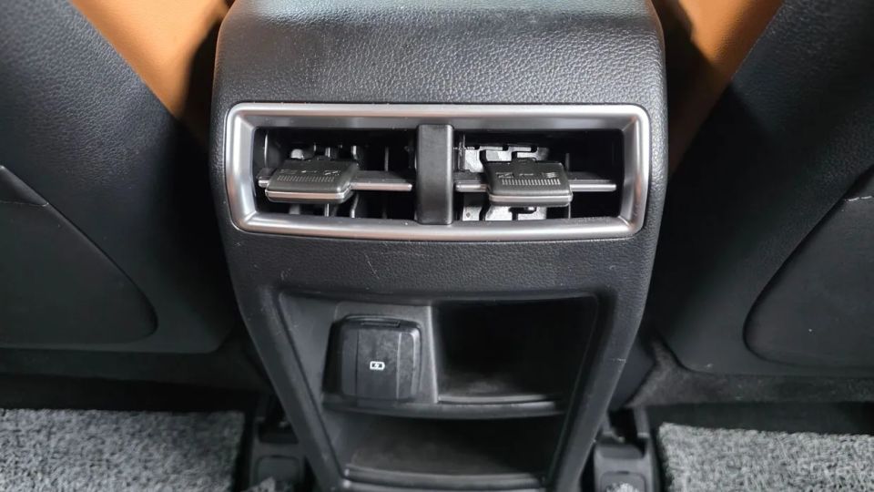 KG_Mobility_Ssangyong Torres