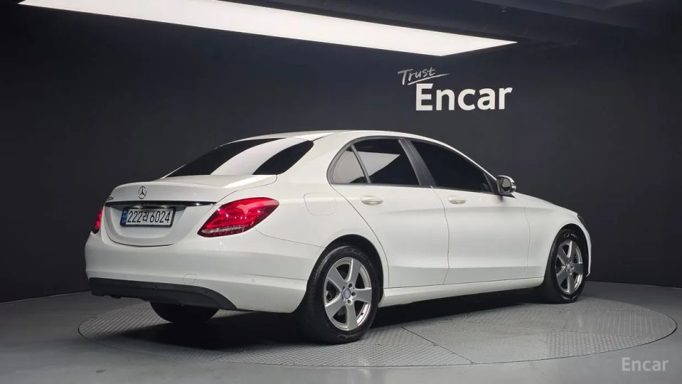 Mercedes-Benz C-Class
