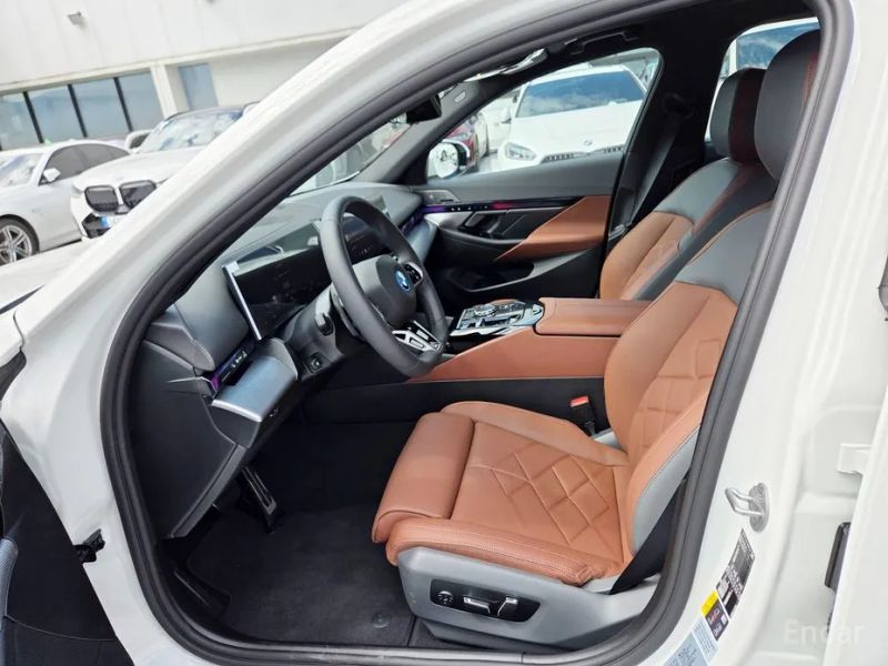 BMW i5