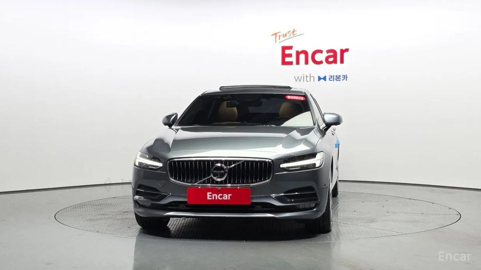 Volvo S90
