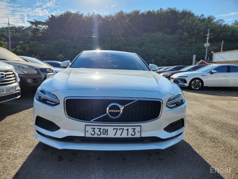Volvo S90