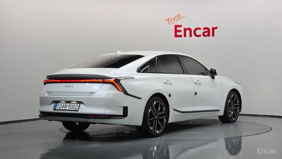 Kia K8