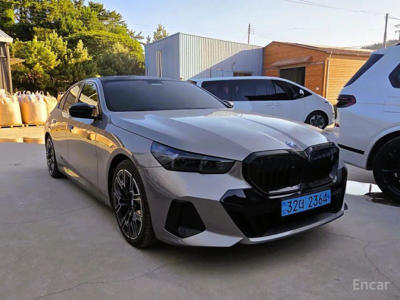 BMW i5