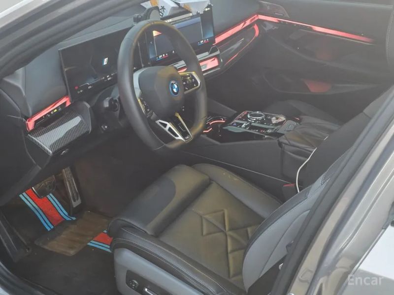 BMW i5