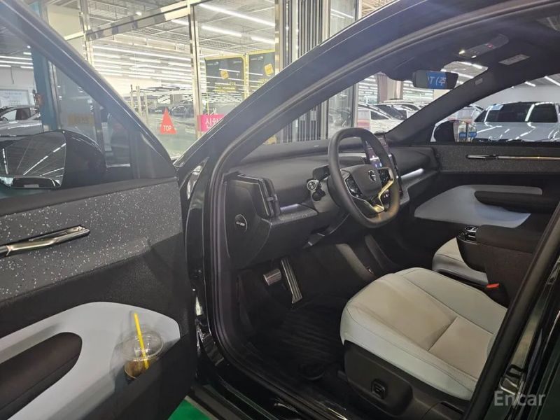 Volvo EX30