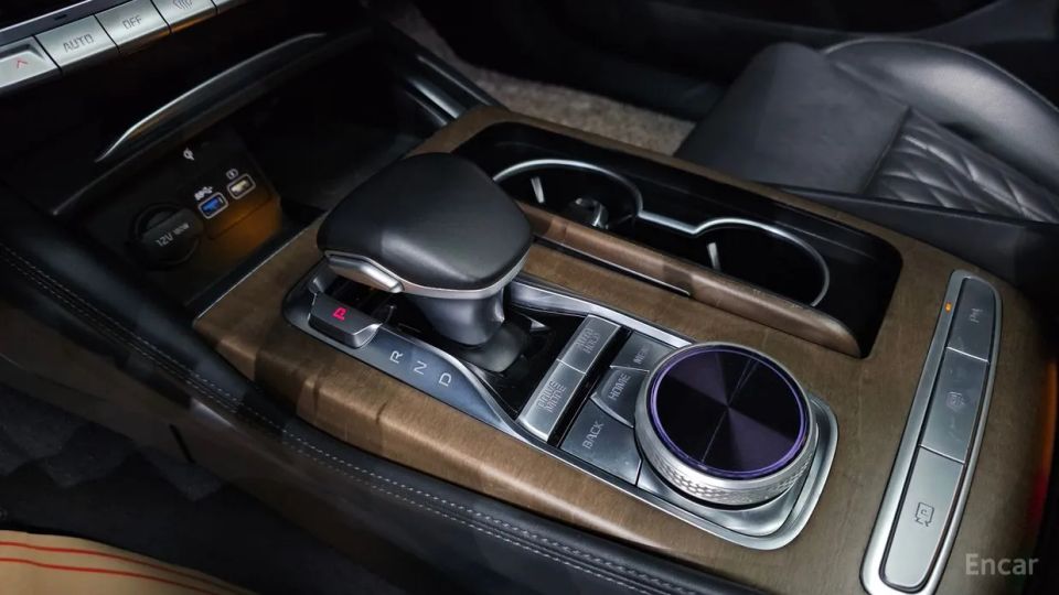 Kia K9