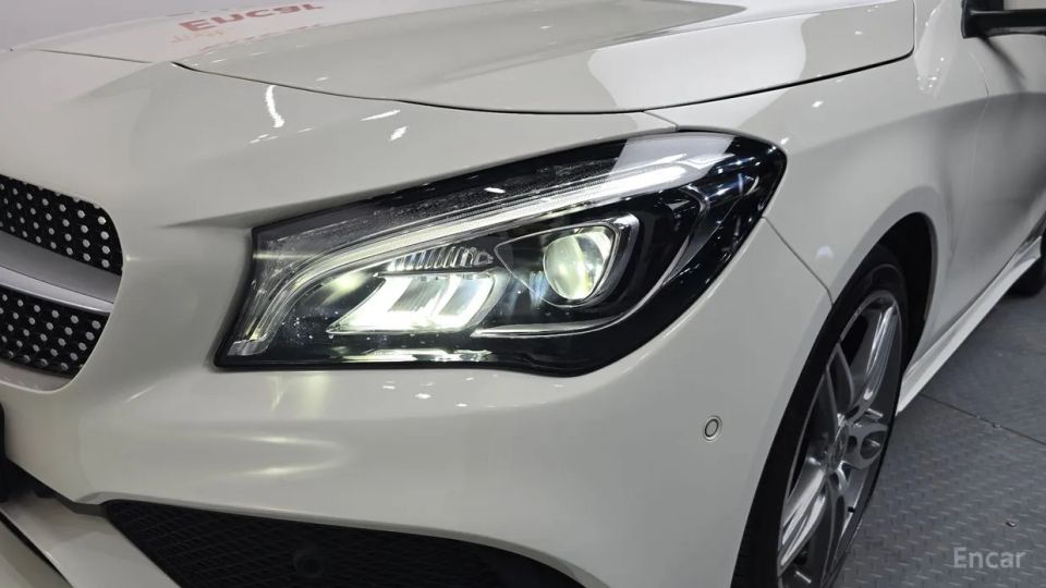 Mercedes-Benz CLA-Class
