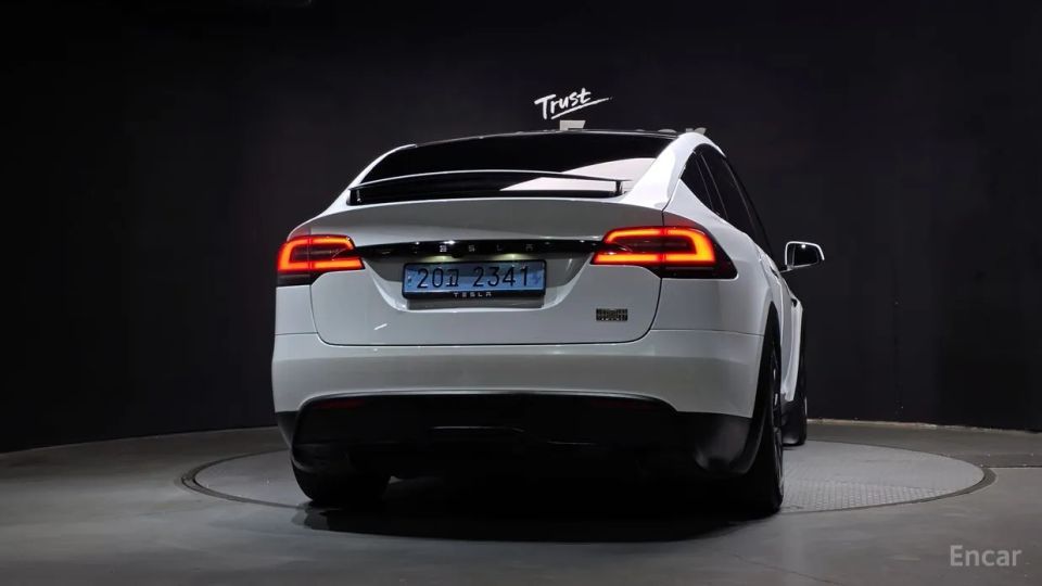Tesla model-x