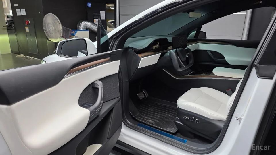 Tesla model-x
