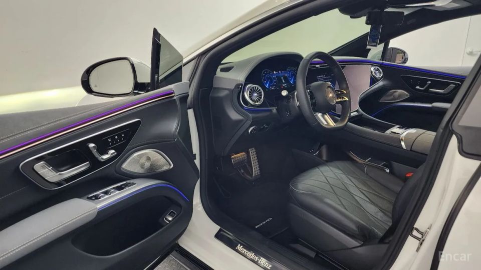 Mercedes-Benz EQS