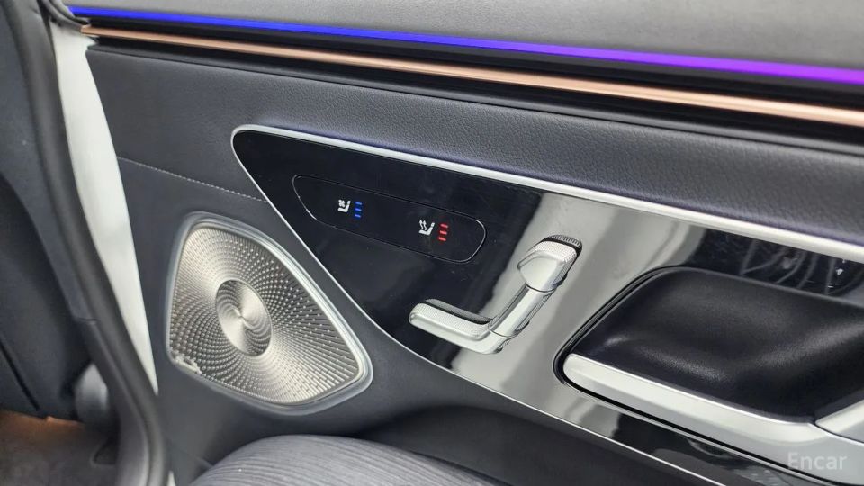 Mercedes-Benz EQS