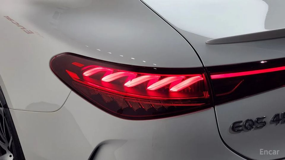 Mercedes-Benz EQS