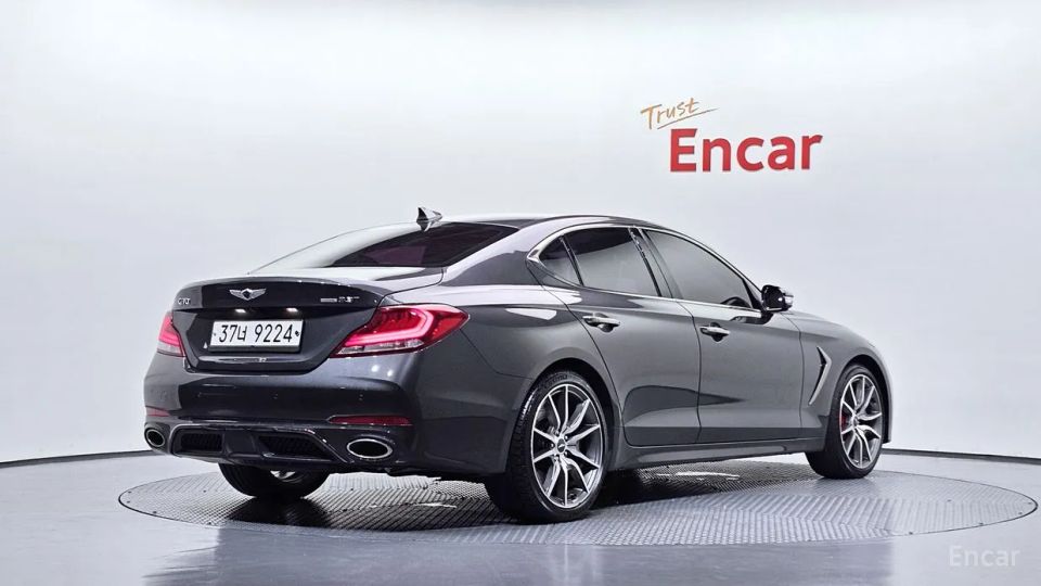 Genesis G70