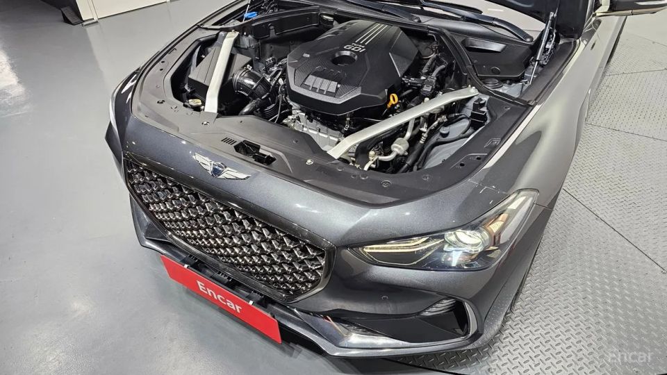Genesis G70