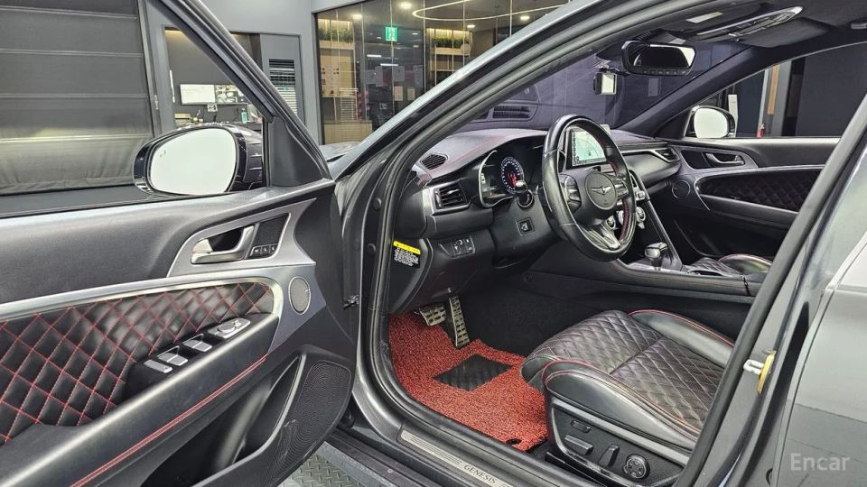 Genesis G70