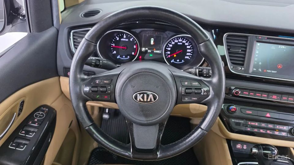 Kia Canival