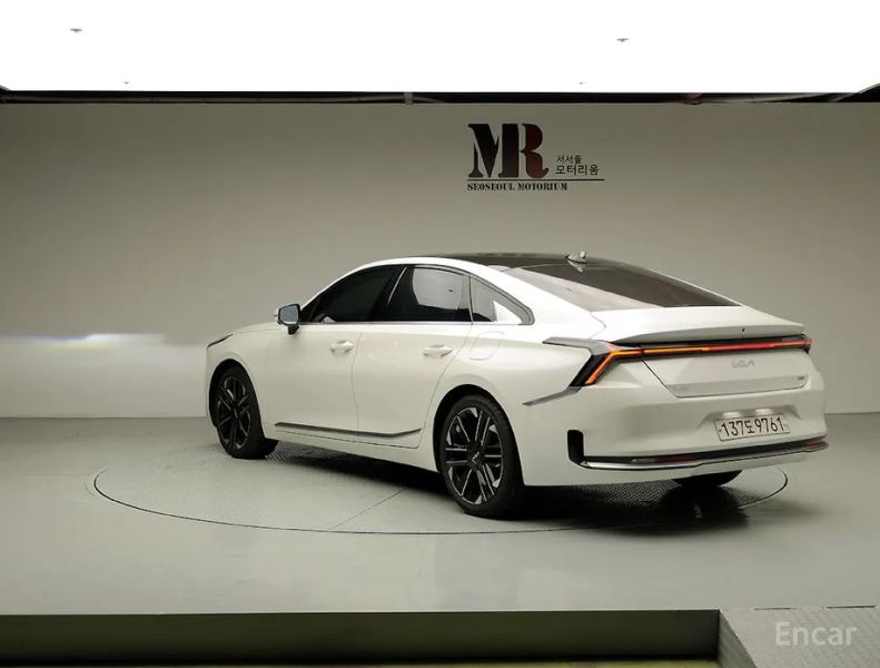 Kia K8