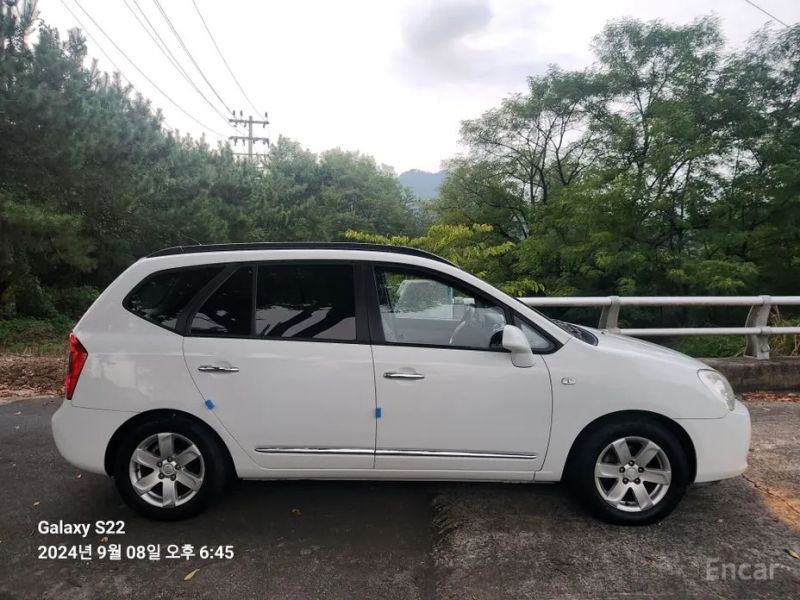 Kia Carens