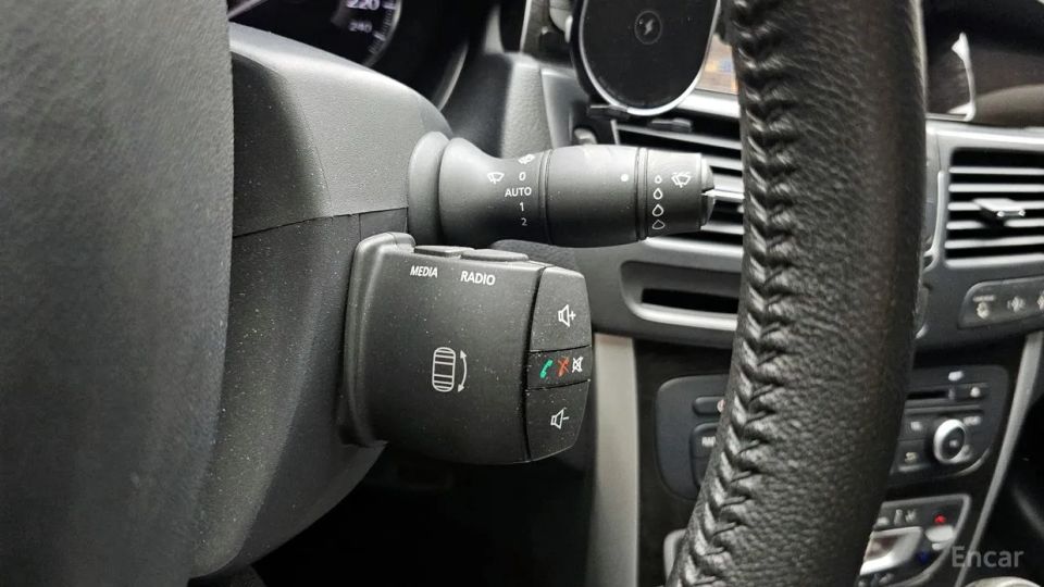 Renault-KoreaSamsung SM5