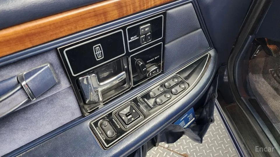 Lincoln Continental