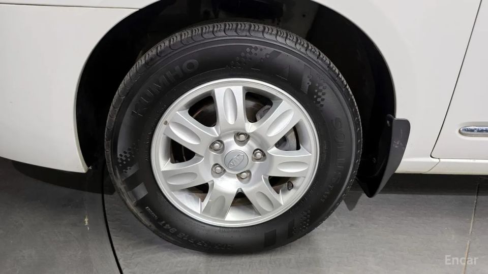 Kia Carens