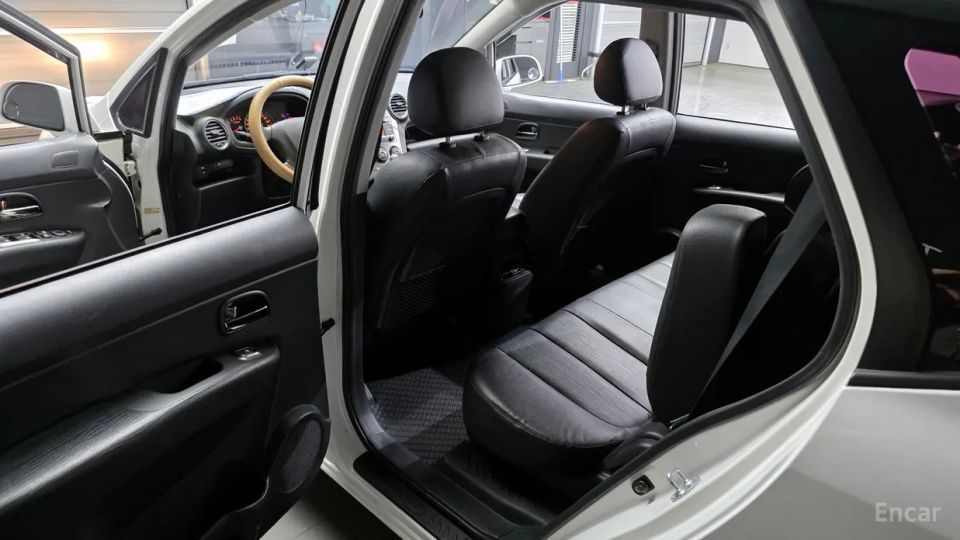 Kia Carens