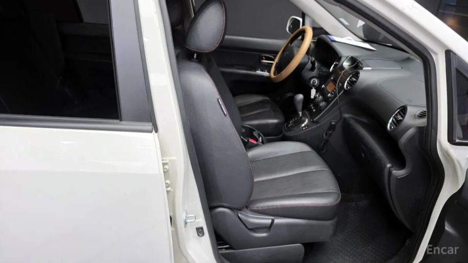 Kia Carens