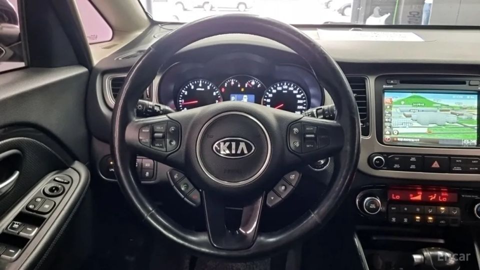 Kia Carens
