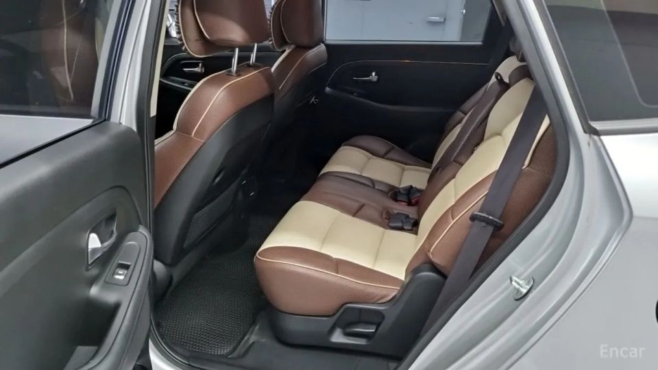 Kia Carens