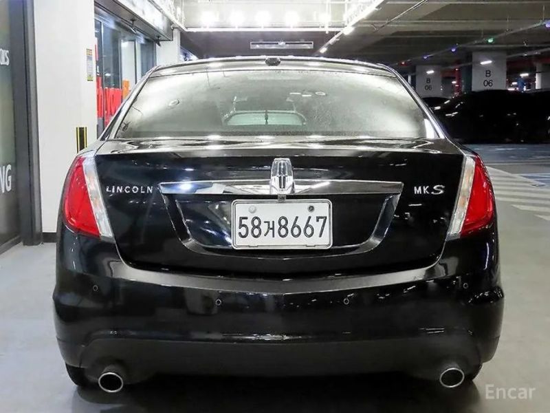 Lincoln MKS
