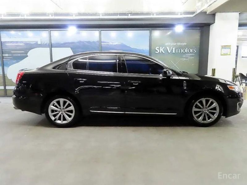 Lincoln MKS