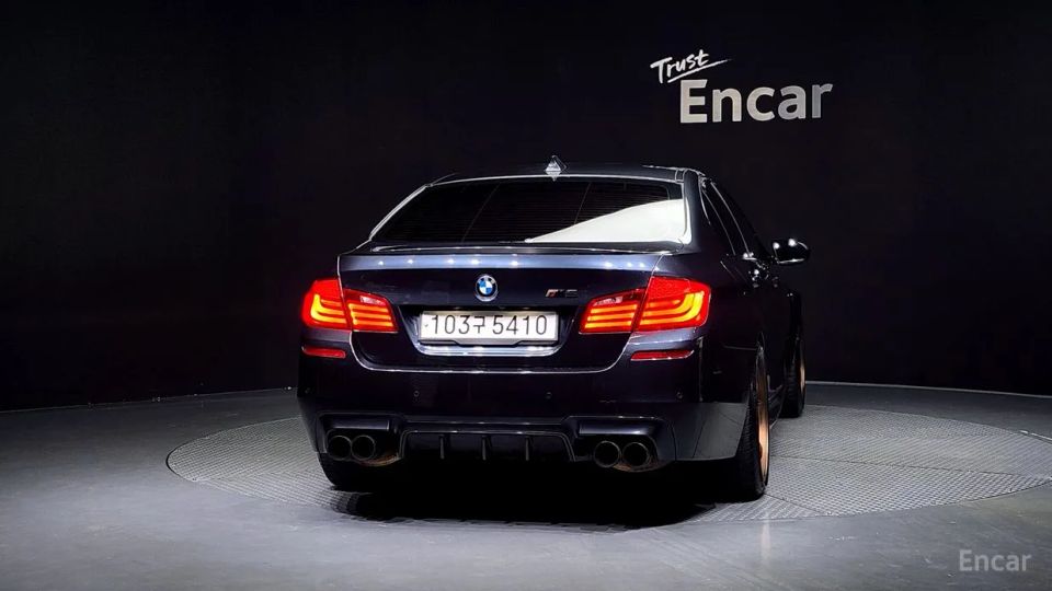 BMW M5