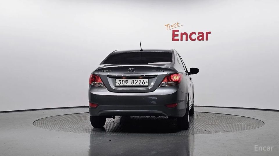Hyundai Accent