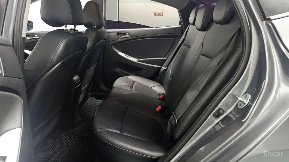 Hyundai Accent