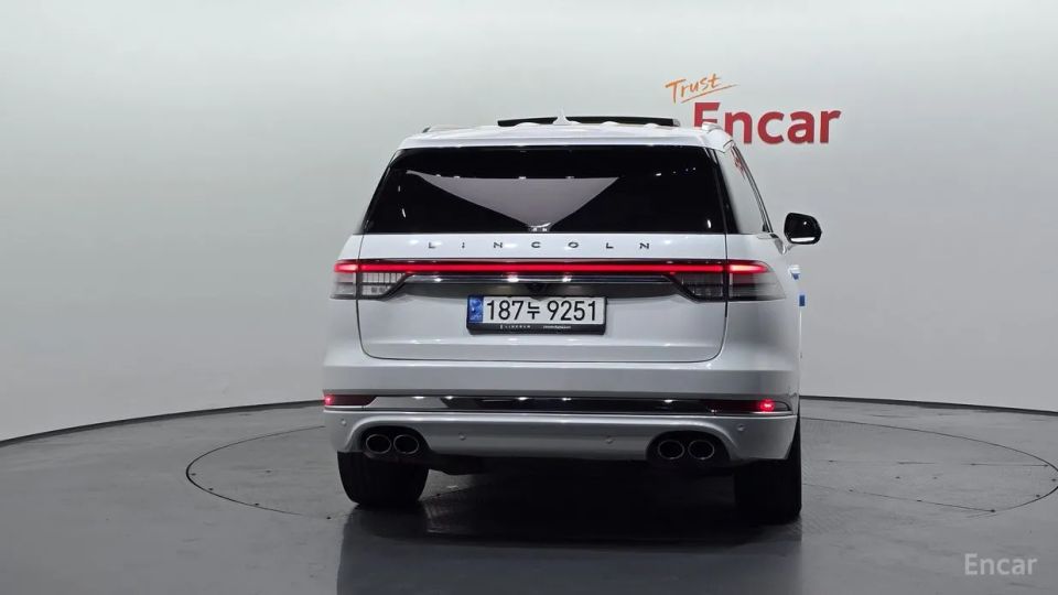 Lincoln Aviator