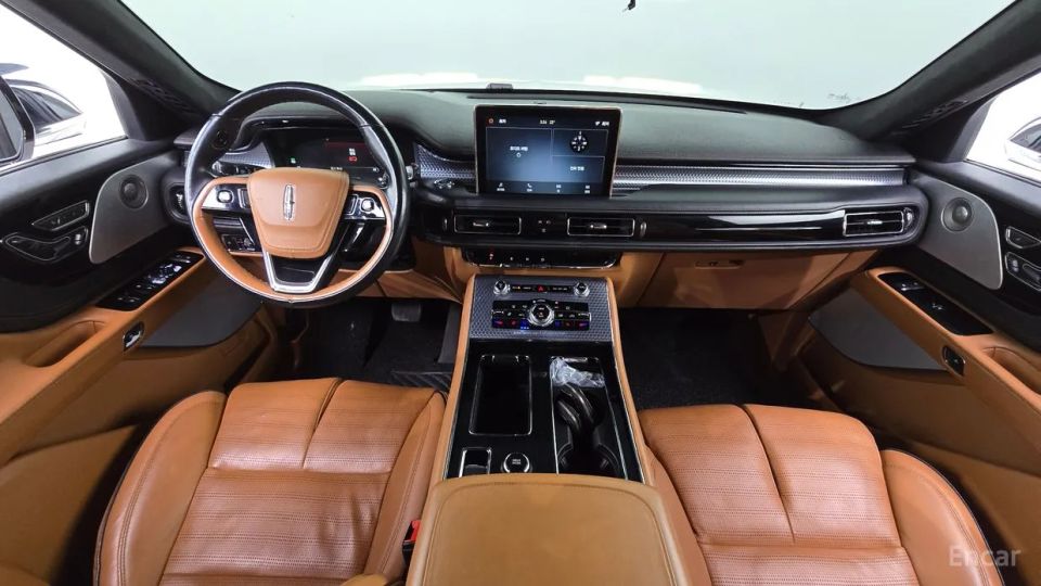 Lincoln Aviator