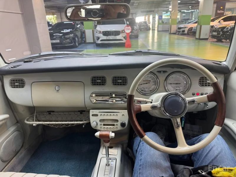 Nissan Figaro