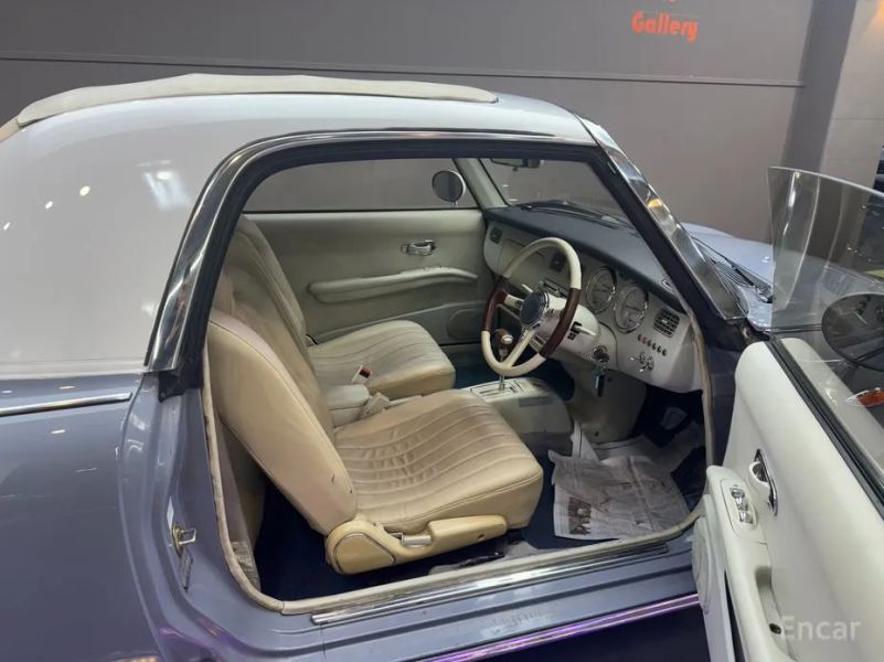 Nissan Figaro