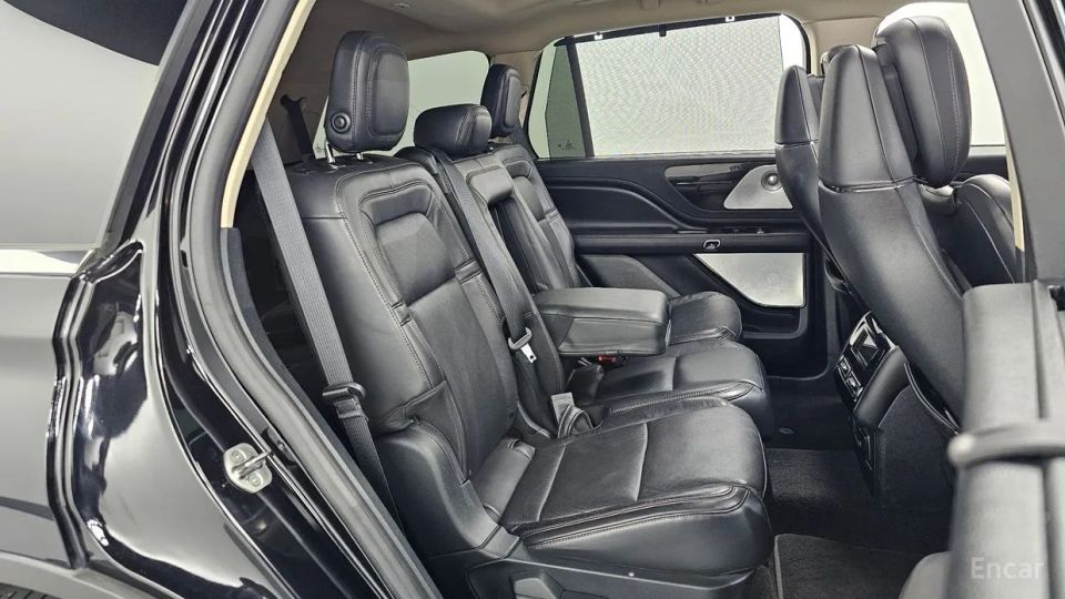 Lincoln Aviator