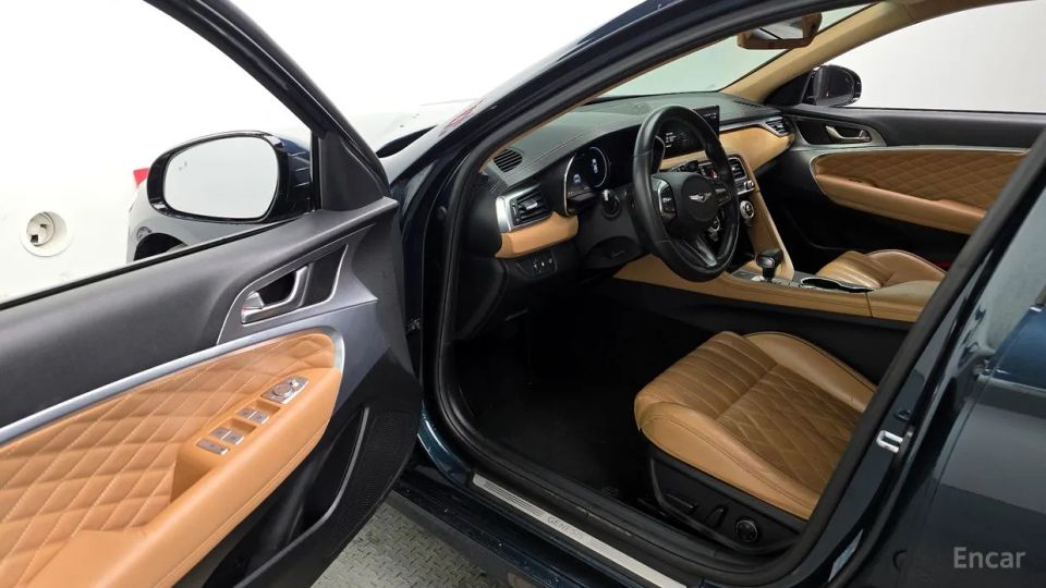 Genesis G70