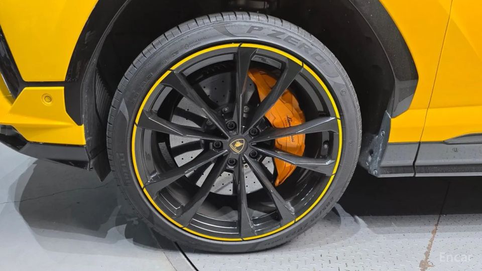 Lamborghini urus